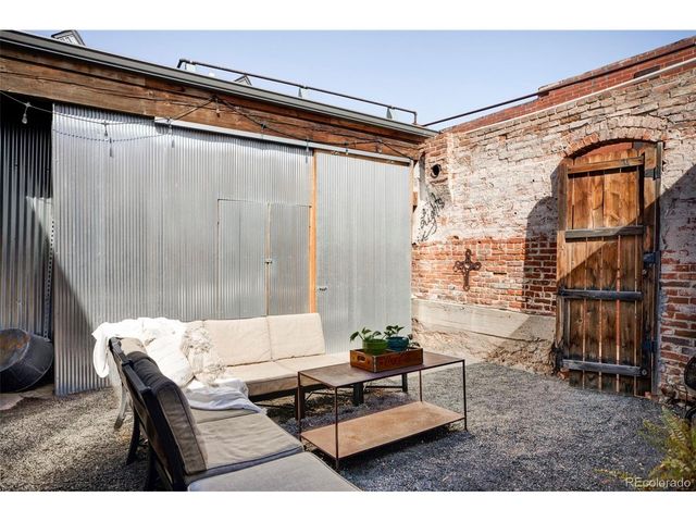 3733 N Franklin St, Denver, CO 80205