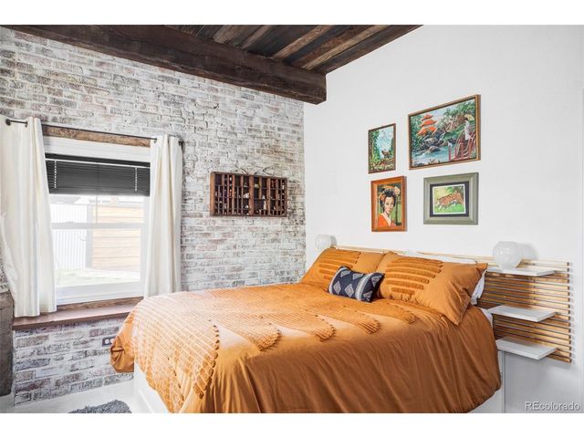 3733 N Franklin St, Denver, CO 80205