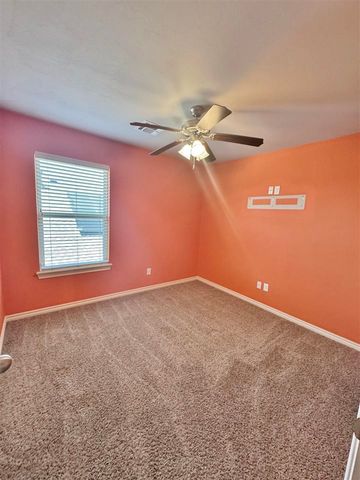 7701 SW Marshall DR, Lawton, OK 73505