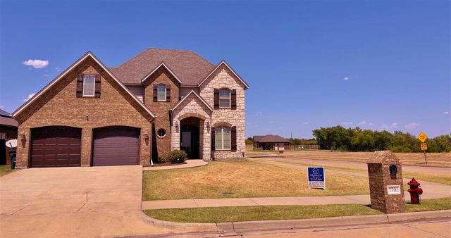 7701 SW Marshall DR, Lawton, OK 73505