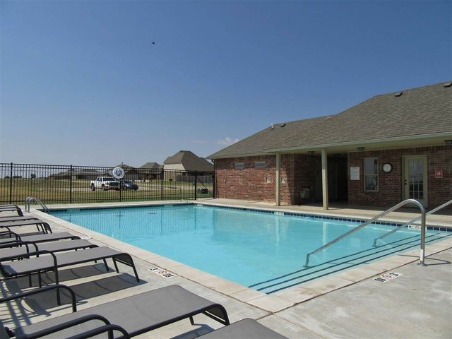 7701 SW Marshall DR, Lawton, OK 73505
