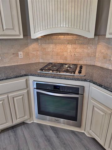 7701 SW Marshall DR, Lawton, OK 73505