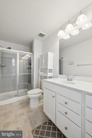 18255 SUMMIT POINTE DR, Triangle, VA 22172