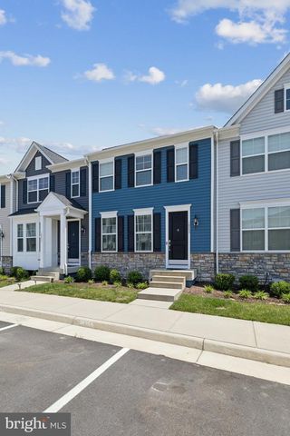 18255 SUMMIT POINTE DR, Triangle, VA 22172