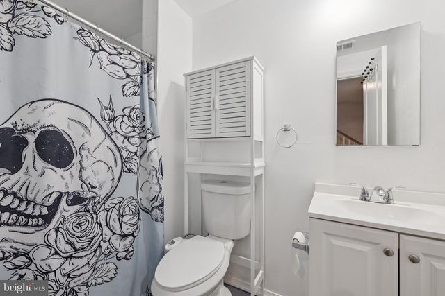 18255 SUMMIT POINTE DR, Triangle, VA 22172