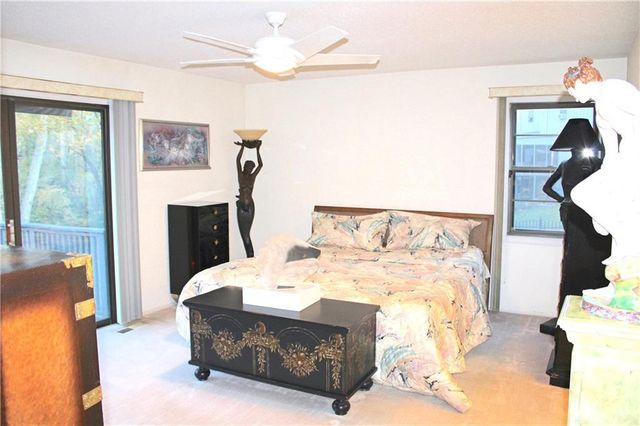 1128 NE 97th Place, Kansas City, MO 64155