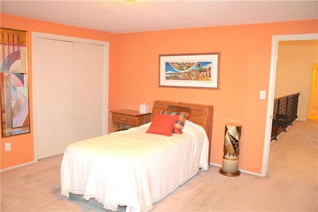 1128 NE 97th Place, Kansas City, MO 64155