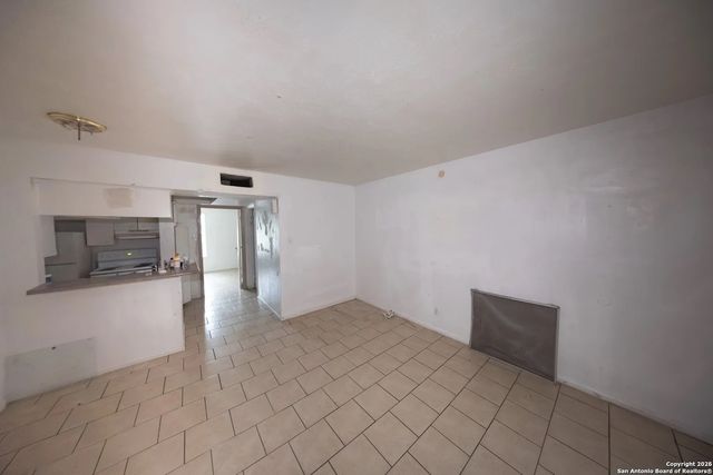 170 De Chantle Rd Apt 709, San Antonio, TX 78201