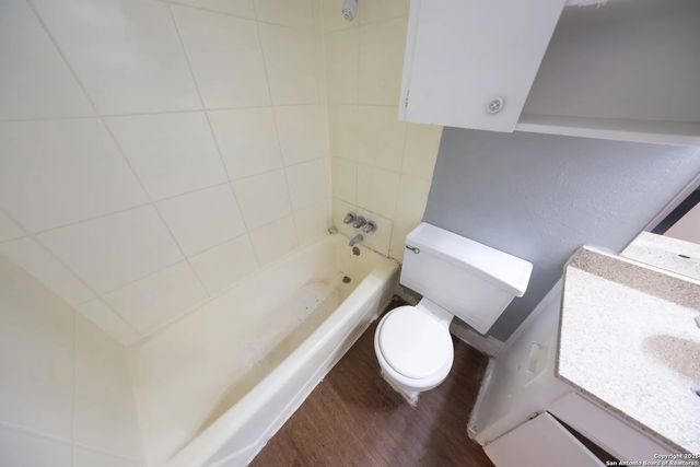 170 De Chantle Rd Apt 709, San Antonio, TX 78201