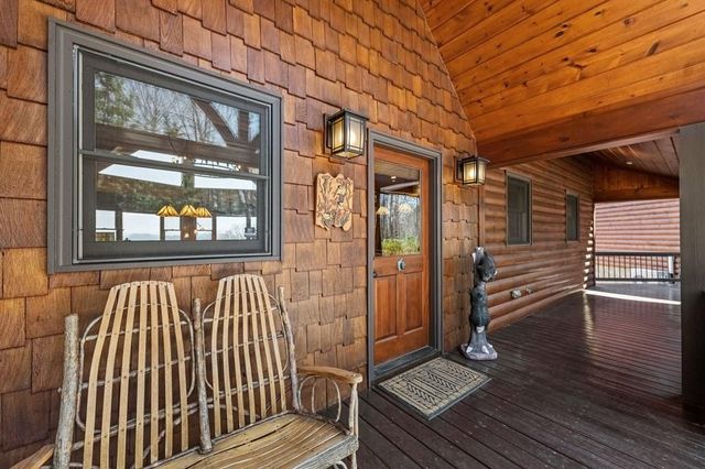 218 Chickadee Drive, Blue Ridge, GA 30513