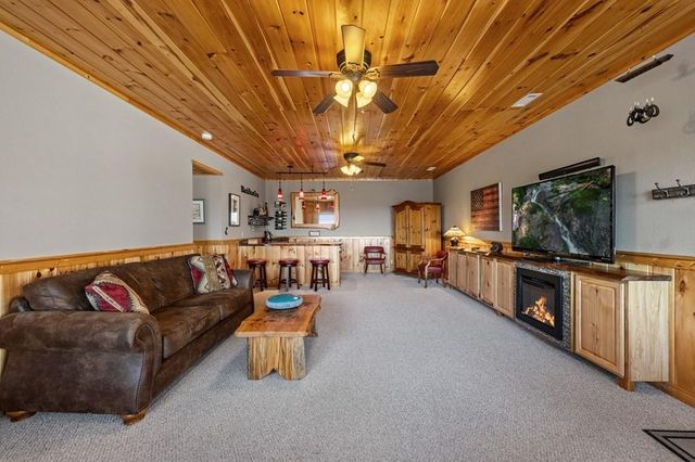 218 Chickadee Drive, Blue Ridge, GA 30513