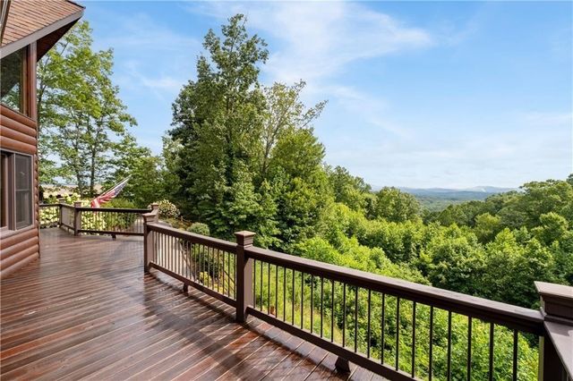 218 Chickadee Drive, Blue Ridge, GA 30513