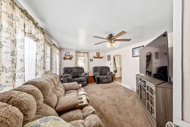 N6335 County Road E, Oconomowoc, WI 53066