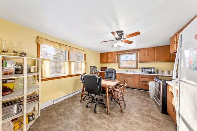 N6335 County Road E, Oconomowoc, WI 53066