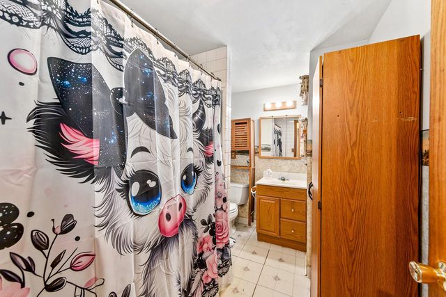 N6335 County Road E, Oconomowoc, WI 53066