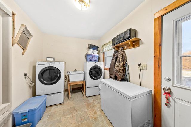 N6335 County Road E, Oconomowoc, WI 53066