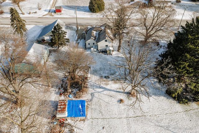 N6335 County Road E, Oconomowoc, WI 53066