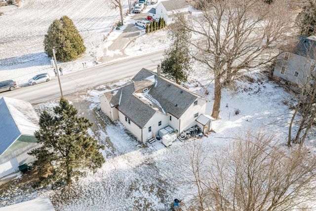 N6335 County Road E, Oconomowoc, WI 53066