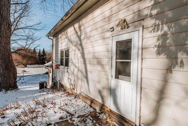 N6335 County Road E, Oconomowoc, WI 53066