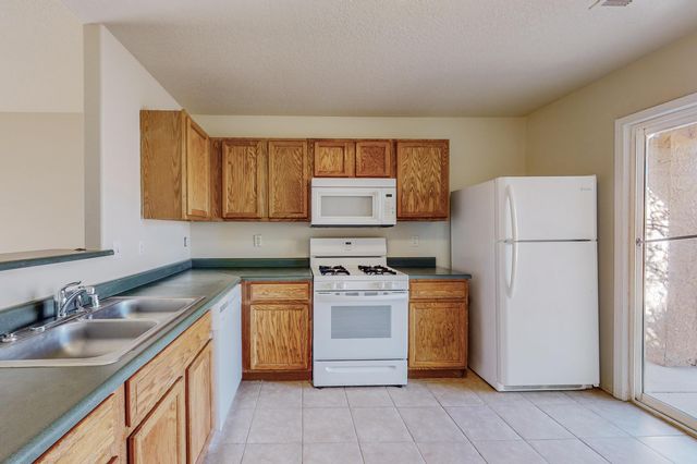 3473 Martin Meadows Drive NE, Rio Rancho, NM 87144