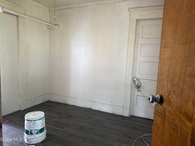 7 Vanwyck Street, Gloversville, NY 12078