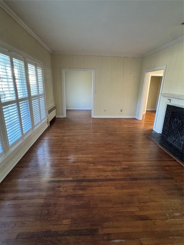 387 Albert Avenue, Shreveport, LA 71105