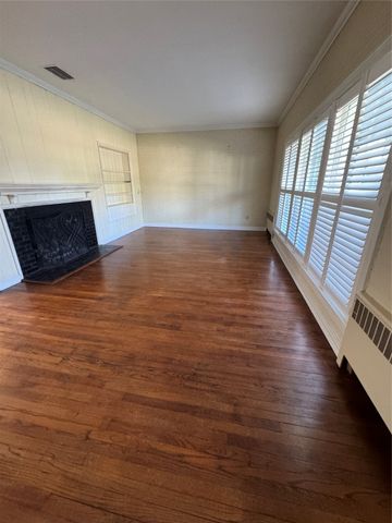 387 Albert Avenue, Shreveport, LA 71105