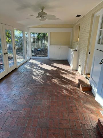 387 Albert Avenue, Shreveport, LA 71105