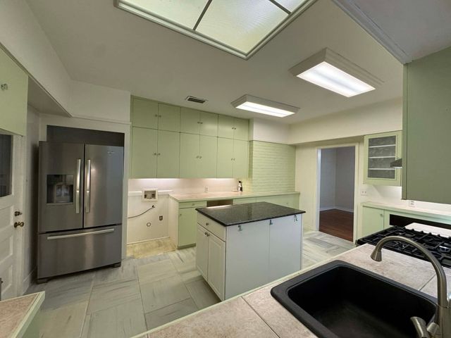 387 Albert Avenue, Shreveport, LA 71105