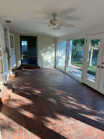 387 Albert Avenue, Shreveport, LA 71105