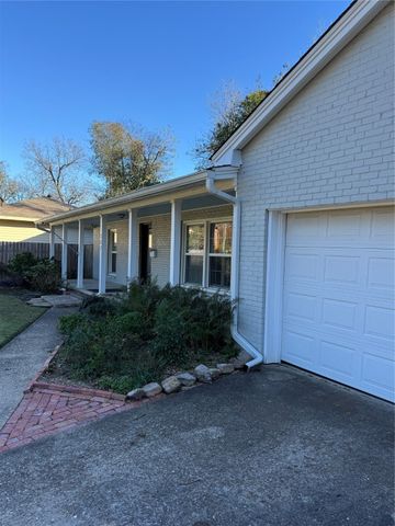 387 Albert Avenue, Shreveport, LA 71105