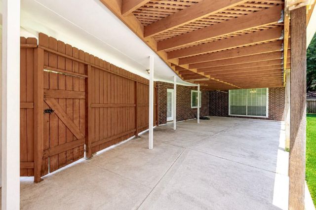 11102 Brook Mill Court, Houston, TX 77065