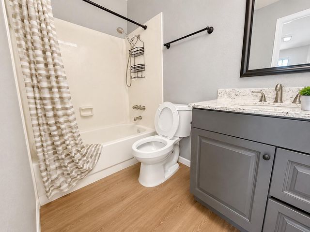 10843 Braes Bend Drive, Houston, TX 77071