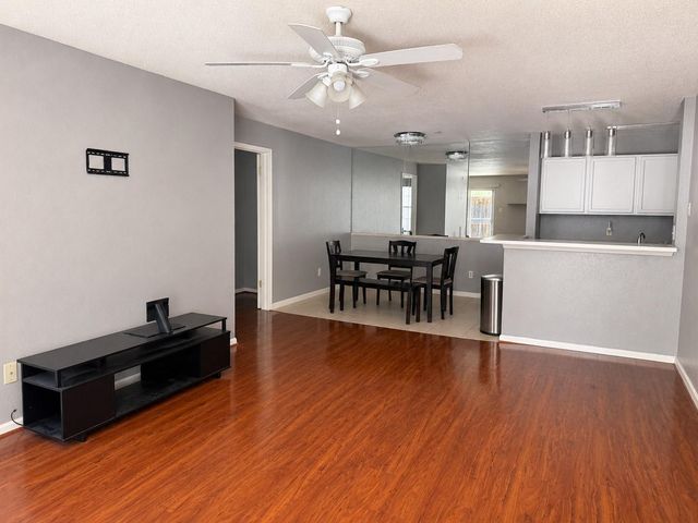 10843 Braes Bend Drive, Houston, TX 77071