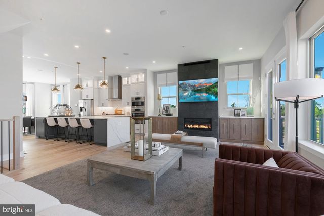 14925 DISPATCH ST, Rockville, MD 20850