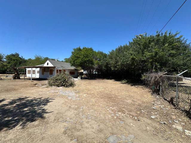 5185 Mission, Fresno, CA 93722