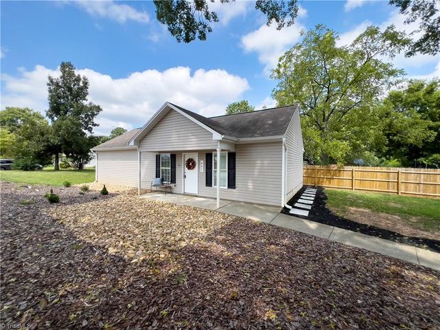 865 Ridgeview Avenue, Winston-salem, NC 27127