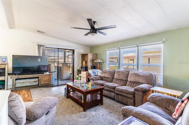 6450 HOLLYBERRY LANE NE, Winter Haven, FL 33881