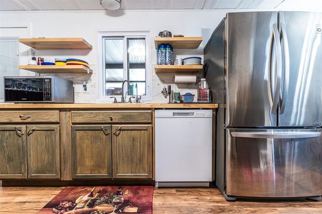 6450 HOLLYBERRY LANE NE, Winter Haven, FL 33881