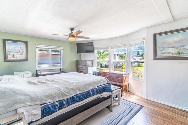 6450 HOLLYBERRY LANE NE, Winter Haven, FL 33881