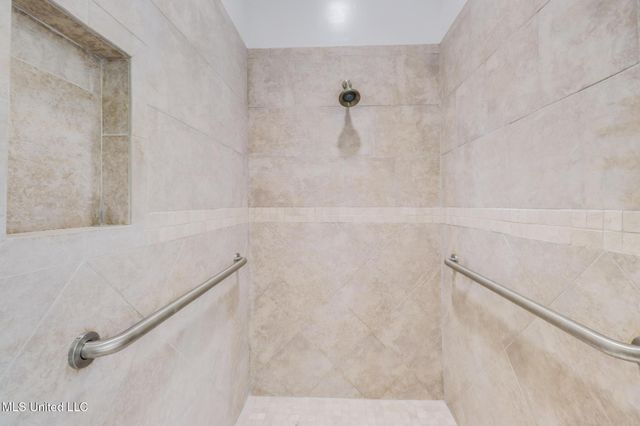 7368 N Aberdeen Drive, Pass Christian, MS 39571