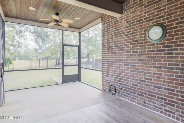 7368 N Aberdeen Drive, Pass Christian, MS 39571