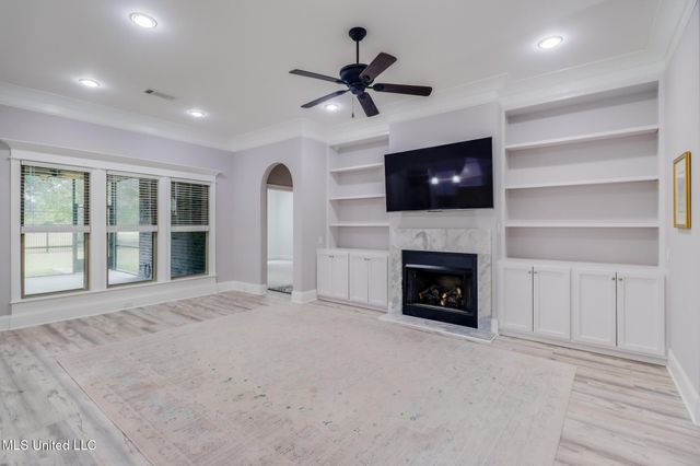 7368 N Aberdeen Drive, Pass Christian, MS 39571