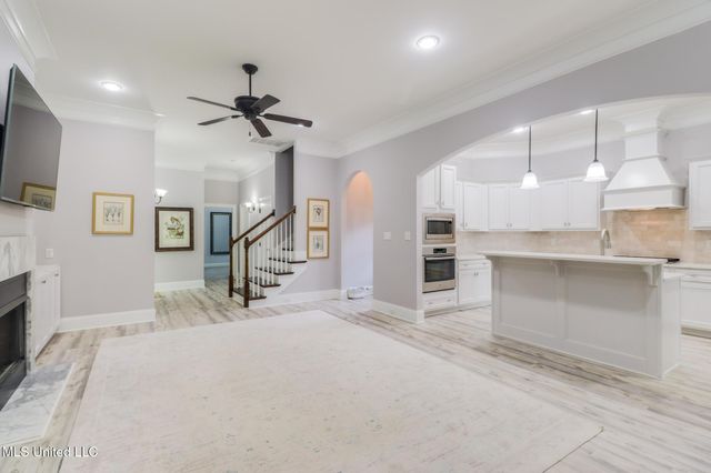 7368 N Aberdeen Drive, Pass Christian, MS 39571