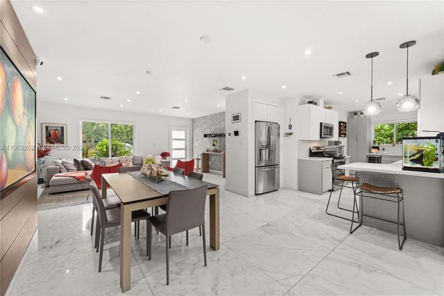 721 Bird Rd, Coral Gables, FL 33146