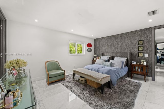 721 Bird Rd, Coral Gables, FL 33146