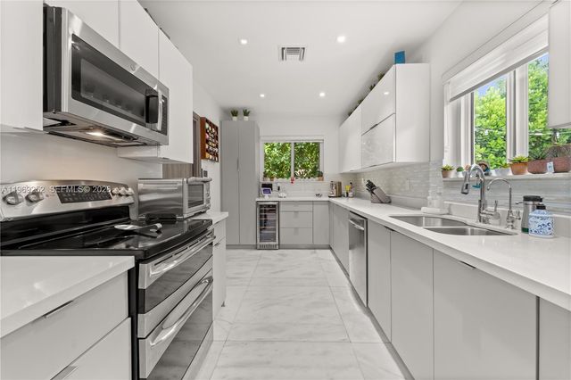 721 Bird Rd, Coral Gables, FL 33146