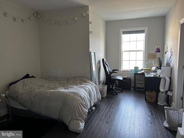 30 HAMILTON DR, Cranbury, NJ 08512