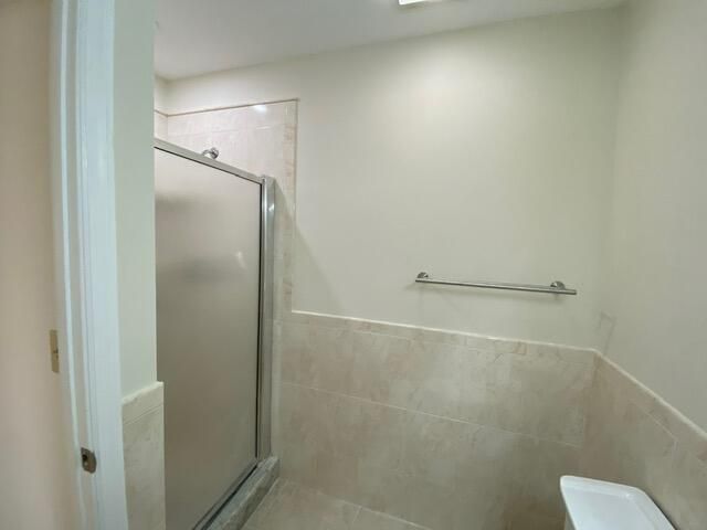 668 Saxony Place N, Delray Beach, FL 33446