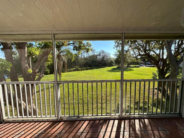 668 Saxony Place N, Delray Beach, FL 33446